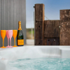 Отель Valley View Lodge - Luxury Lodge Hot Tub Close to Beach, фото 20