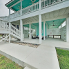 Отель New Waterfront : Salt Lake & Copano Bay Views! 2 Bedroom Home, фото 13