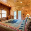 Отель Gatlinburg Majesty 4 Bedroom Home with Hot Tub, фото 15
