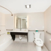 Отель Holiday Inn Express & Suites Delafield, фото 6