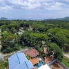 Отель Elegant House 3-bed/2-bath With Large BBQ Patio, фото 20