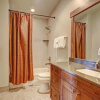 Отель The Shores Lodge 3 Bedrooms 3.5 Bathrooms Home, фото 8