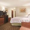 Отель Hampton Inn & Suites Greenfield, фото 7
