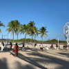 Отель Beachfront 4 Room Ocean Drive Deluxe Suite, фото 6