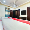 Отель OYO 12856 Beach City, фото 17