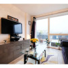 Отель Cozy, Modern 1BR Brixton Flat For 5, фото 9