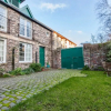 Отель Unique Home In Vibrant Leith, фото 4