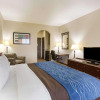 Отель Comfort Inn And Suites Winnie, фото 19