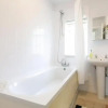 Отель Spacious 4 Bedroom House - Sleeps 8, фото 11