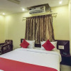 Отель OYO 28047 Hotel Galaxy Residency, фото 14