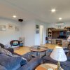 Отель Charming Gold Beach Home < 1 Mi to Rogue River!, фото 2