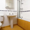 Отель Near Holyrood Palace/Royal Mile with Free Parking, фото 7
