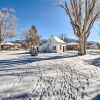 Отель Kik-n-bak Cottage w/ Beautiful Mountain View, фото 6