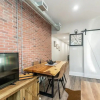 Отель Canadian Style 2Br Loft, фото 13