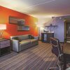Отель La Quinta Inn & Suites Runnemede - Philadelphia, фото 33