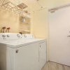 Отель Golden Tropics 30 Minutes From Superbowl 2020 Pool Fenced Backyard, фото 3