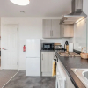 Отель Livestay-spacious Modern One Bed Apt Near Heathrow, фото 4