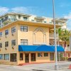 Отель Travelodge by Wyndham Fort Lauderdale в Форт-Лодердейле