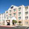 Отель Fairfield Inn & Suites by Marriott San Antonio Market Square в Сан-Антонио