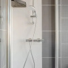 Отель Room in Guest Room - Apple House Wembley Twin Room Shared Bathroom, фото 6