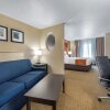 Отель Comfort Suites, фото 14