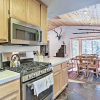 Отель Tahoe Vista Family Cabin: 7 Mi to Northstar Resort, фото 10
