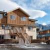 Отель Mountain Gate - Pet Friendly 2BR w Mountain Views and open hot tub, фото 3