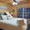 Отель Electric Forest Cabin And Teepee! Lights & Laser Show! Private Hot Tub! Unique Stay!, фото 10
