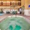 Отель Fireside Inn & Suites, фото 12