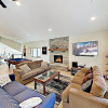 Отель New Listing! New-build Alpine W/ Hot Tub 5 Bedroom Home, фото 19