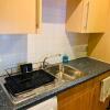 Отель Modern 2 Bed Apartment, Close to Gla Airport & M8, фото 9