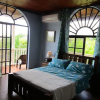 Отель Comfortable Room With Balcony 5 Minutes Walk From the Main Beach, фото 2