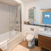 Отель Bright Spacious 2bed 2bath in Battersea, фото 4