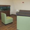 Отель Quality Inn & Suites Near Tanger Outlet Mall, фото 16