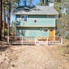 Отель Sugarpaw Cottage - Very Private Cabin Nestled Amongst Towering Pines In This Cozy Mountain Home! 3 B, фото 1