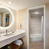 Отель Embassy Suites by Hilton Deerfield Beach Resort & Spa, фото 10