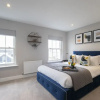 Отель Elliot Oliver - Luxury 3 Bedroom Town Centre Apartment With Parking, фото 3
