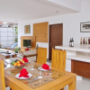 Отель ZenRooms Kerobokan Tangkuban Perahu, фото 11