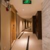 Отель City Comfort Inn Yulin Pedestrian Street, фото 10