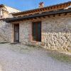 Отель Secluded Holiday Home In Bibbiano With Courtyard, фото 1