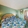 Отель Comfy W/ Balcony & Views -- 200 To Beach! 3 Bedroom Condo, фото 6