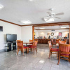 Отель Econo Lodge, фото 16