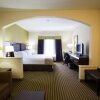 Отель Holiday Inn Express Hotel and Suites Nacogdoches, an IHG Hotel, фото 5