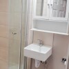 Отель Newly Built Private Ensuite In Dudley Westmidlands, фото 6