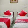Отель OYO 11093 Hotel Rathod Suites, фото 4