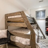 Отель Luxury 4BR Townhouse in Downtown Toronto, фото 2