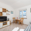 Отель Beautiful Home in Lukovo Sugarje With Wifi and 1 Bedrooms, фото 6