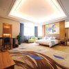 Отель Ramada by Wyndham Taixing, фото 2