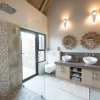 Отель Villa Amanzi Exclusive Bush Living in a Luxury South African Villa, фото 1
