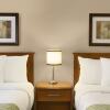 Отель Colonial Square Inn & Suites, фото 16